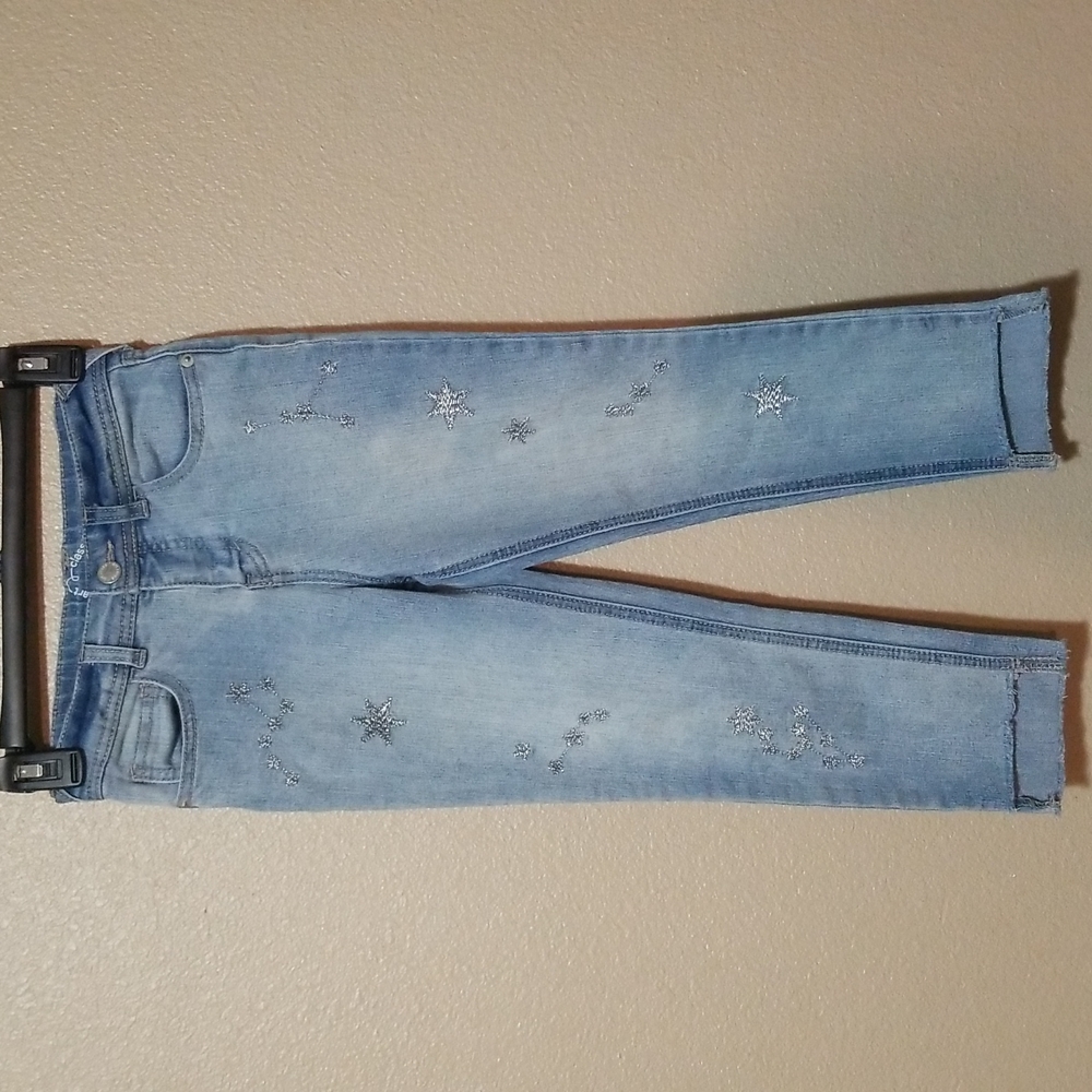 Girls 6X jeans, staggered hem, silver star design
